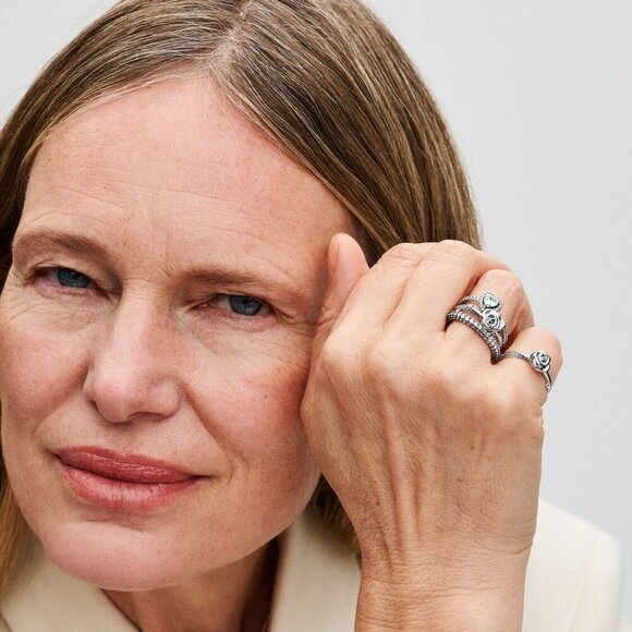 Women's Rose in Bloom Sterling Silver Classic Elegance Symbol Ring Great Gift - Picture 3 of 4